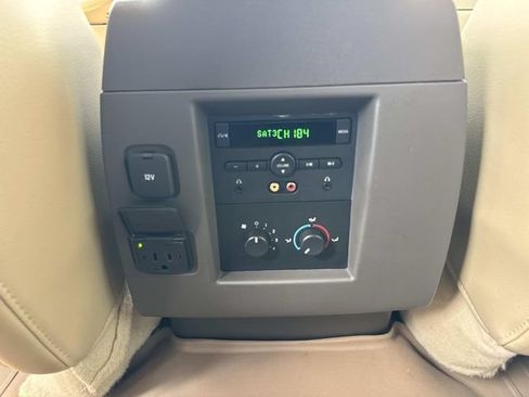 Used 2014 Ford Expedition XLT w/ Equipment Group 202A RWD image 18