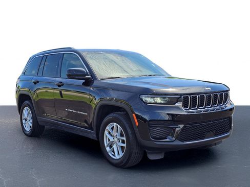 Used 2024 Jeep Grand Cherokee Laredo X w/ Trailer Tow Package RWD image 5