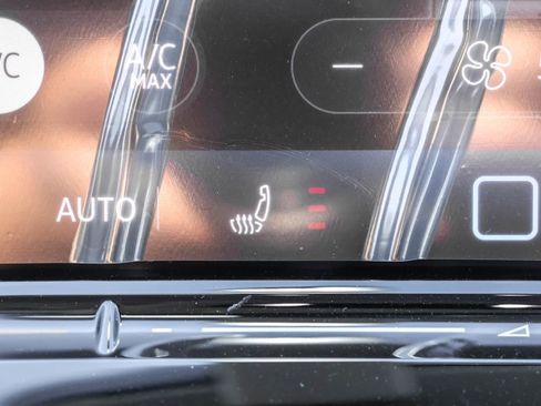 New 2026 Volkswagen Tiguan SE AWD/4WD image 30