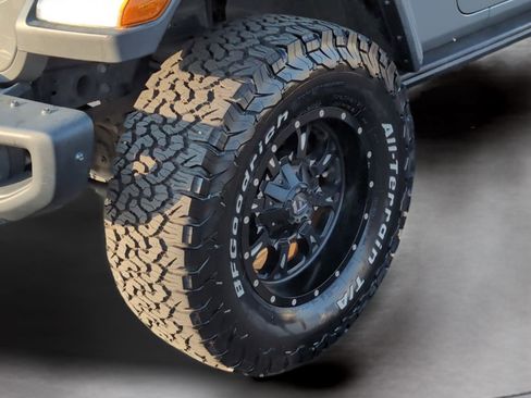 Used 2019 Jeep Wrangler Unlimited Sahara w/ Quick Order Package 24M Moab image 11