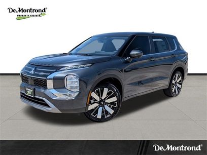 New 2025 Mitsubishi Outlander SE