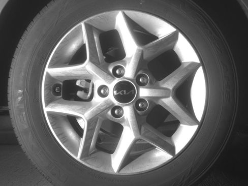 Used 2025 Kia Soul LX w/ LX Technology Package image 15