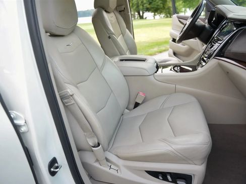 Used 2015 Cadillac Escalade Premium AWD/4WD image 78
