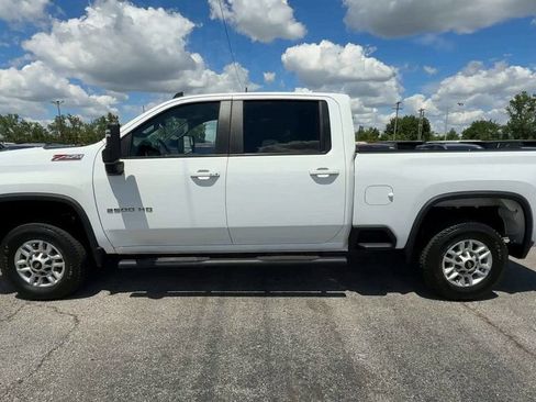 Used 2025 Chevrolet Silverado 2500 LT w/ Convenience Package AWD/4WD image 5