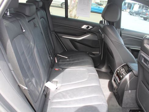 Used 2019 BMW X5 xDrive40i w/ Premium Package 2 AWD/4WD image 5