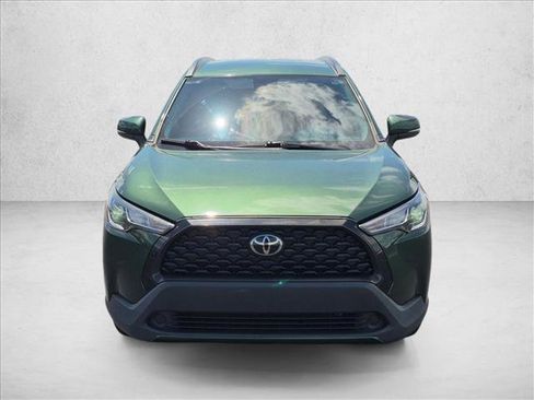 Used 2022 Toyota Corolla Cross LE FWD image 2