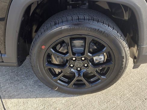 New 2026 Jeep Compass Latitude image 16