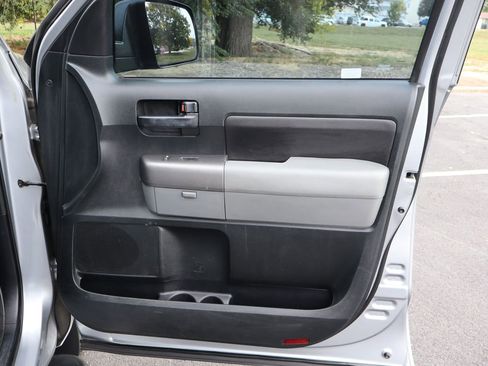 Used 2012 Toyota Tundra Grade 5.7L V8 image 26