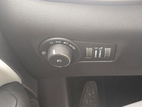 New 2026 Jeep Compass Limited w/ Sun, Sound & Navigation Group image 18