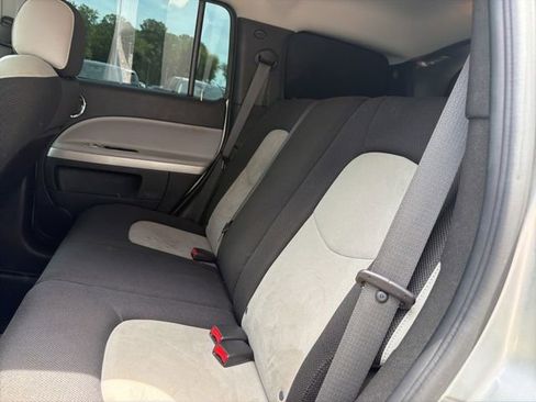 Used 2009 Chevrolet HHR SS FWD image 15