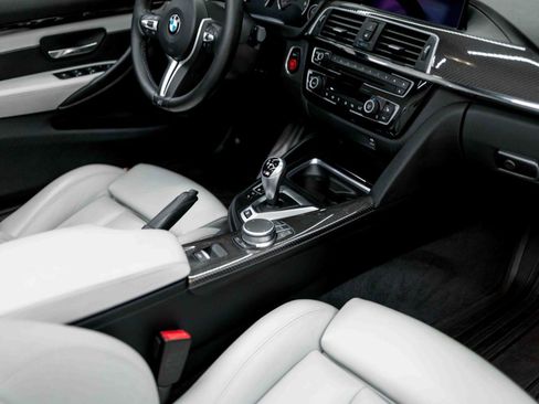 Used 2020 BMW M4 Convertible w/ Competition Package RWD image 69