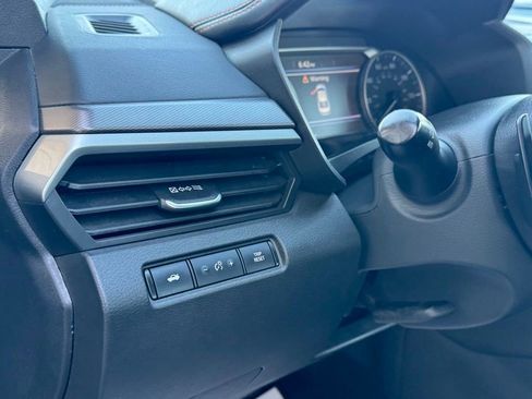 Used 2024 Nissan Altima 2.5 SR FWD image 17