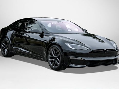 Used 2022 Tesla Model S Base image 4