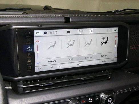 Used 2025 Jeep Wrangler Unlimited Rubicon image 20