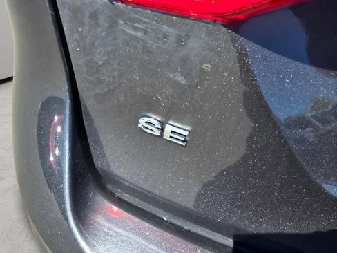 Used 2019 Ford Fiesta SE w/ Cold Weather Package FWD image 18