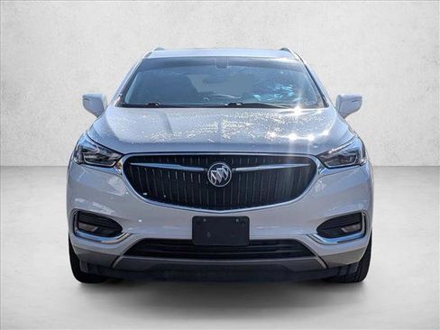 Used 2021 Buick Enclave Essence w/ Sound and Sites Package image 2