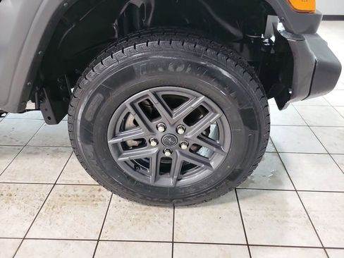 Used 2024 Jeep Wrangler Sport S image 48