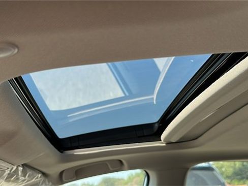 New 2025 Honda Accord SE image 11