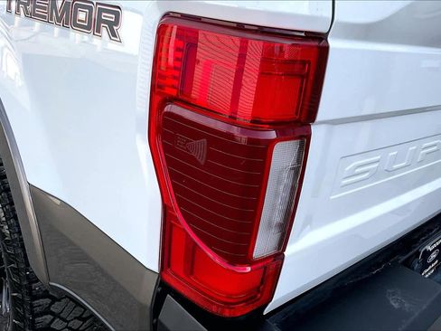 Used 2022 Ford F250 Lariat w/ Tremor Off-Road Package image 30