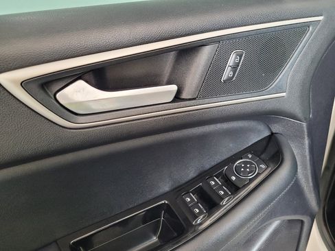 Used 2019 Ford Edge SEL w/ Equipment Group 201A FWD image 27