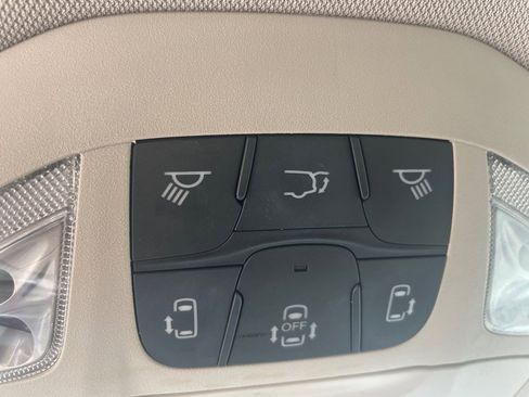 Used 2020 Chrysler Pacifica Touring-L Plus w/ Advanced Safetytec Group image 30