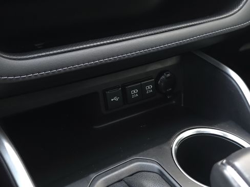 Used 2021 Toyota Highlander XLE image 16