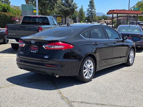 Used 2020 Ford Fusion SE FWD image 5