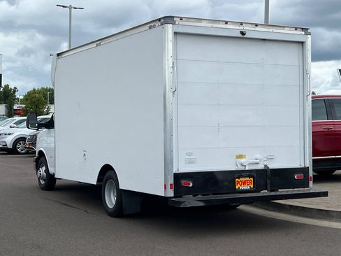 Used 2019 Chevrolet Express 3500 Work Van w/ Power Convenience Package image 6