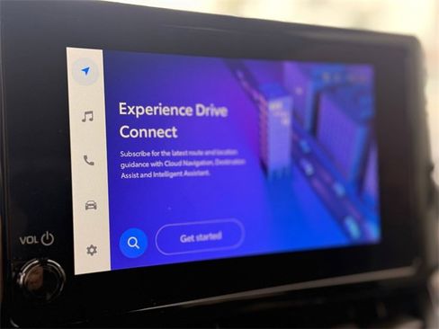 Used 2025 Toyota Corolla LE image 13