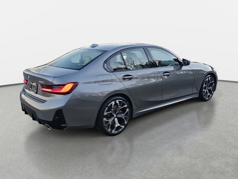 New 2026 BMW 330i Sedan w/ M Sport Package image 5