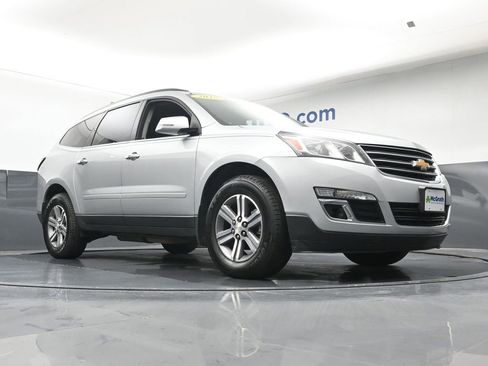 Used 2015 Chevrolet Traverse LT FWD image 23