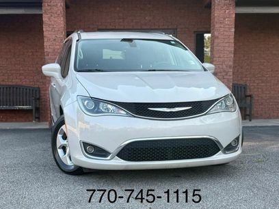 Used 2017 Chrysler Pacifica Touring-L Plus