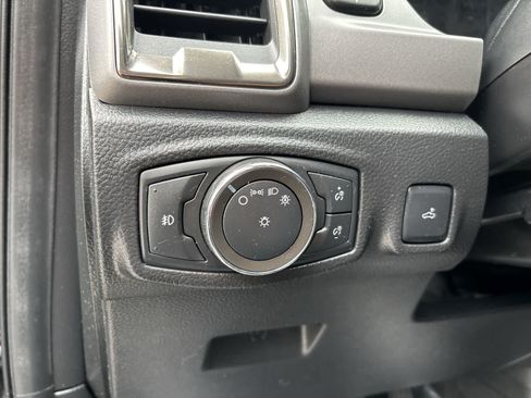 Used 2022 Ford Ranger XLT w/ Equipment Group 301A Mid RWD image 10
