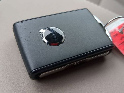 New 2026 Volvo XC90 B6 Plus w/ Protection Package Premier image 31