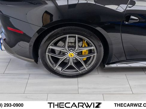 Used 2014 Ferrari F12 Berlinetta RWD image 29