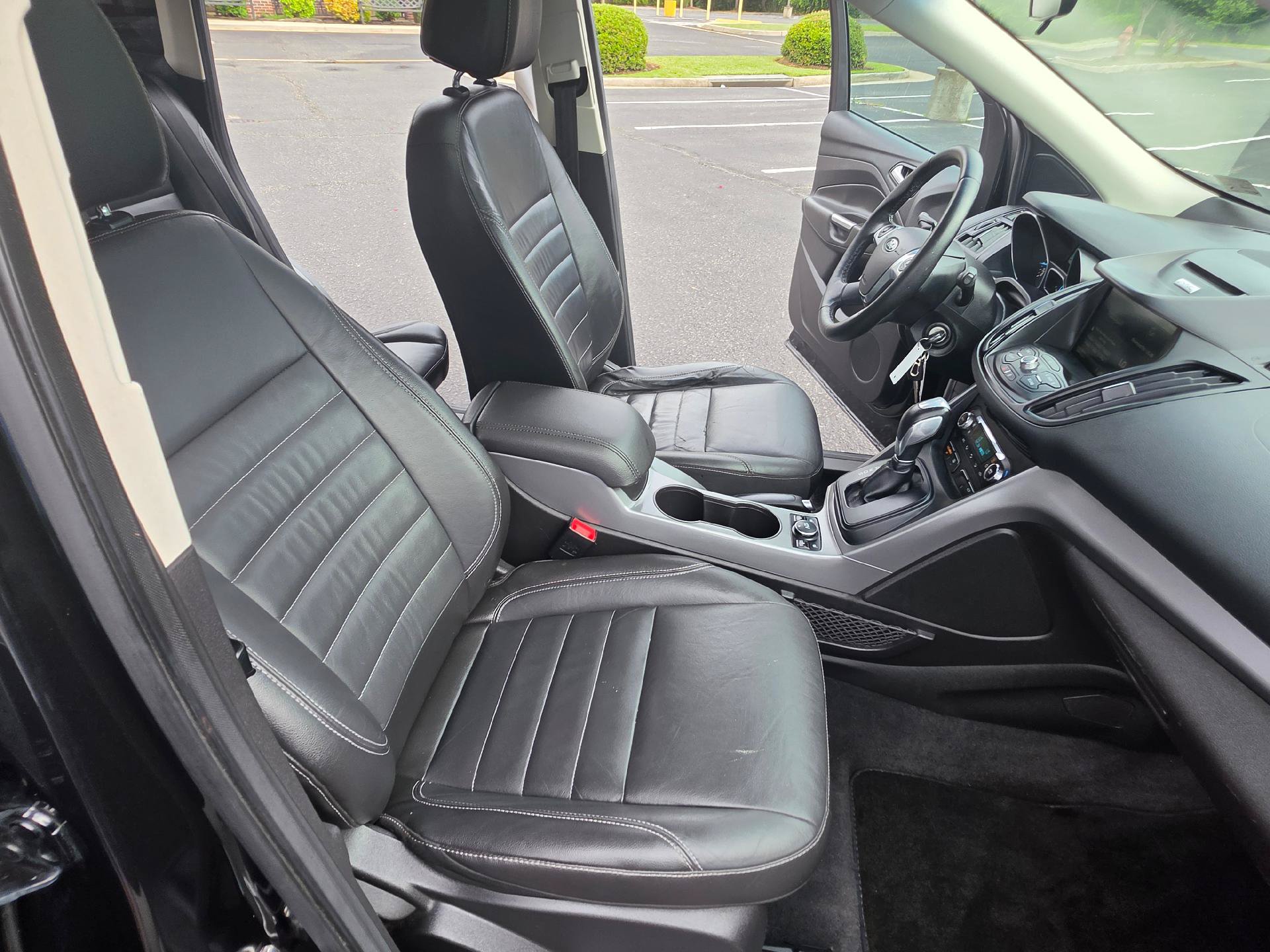 Used 2010 Ford Escape XLT FWD image 11
