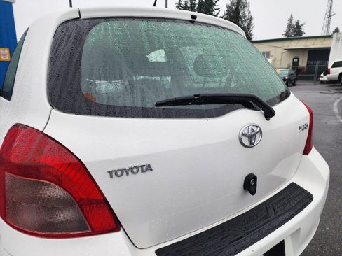 Used 2008 Toyota Yaris 2-Door Hatchback image 31