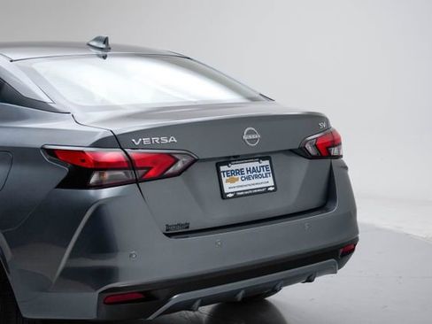 Used 2024 Nissan Versa SV image 4