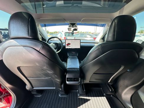 Used 2021 Tesla Model Y Long Range AWD/4WD image 15