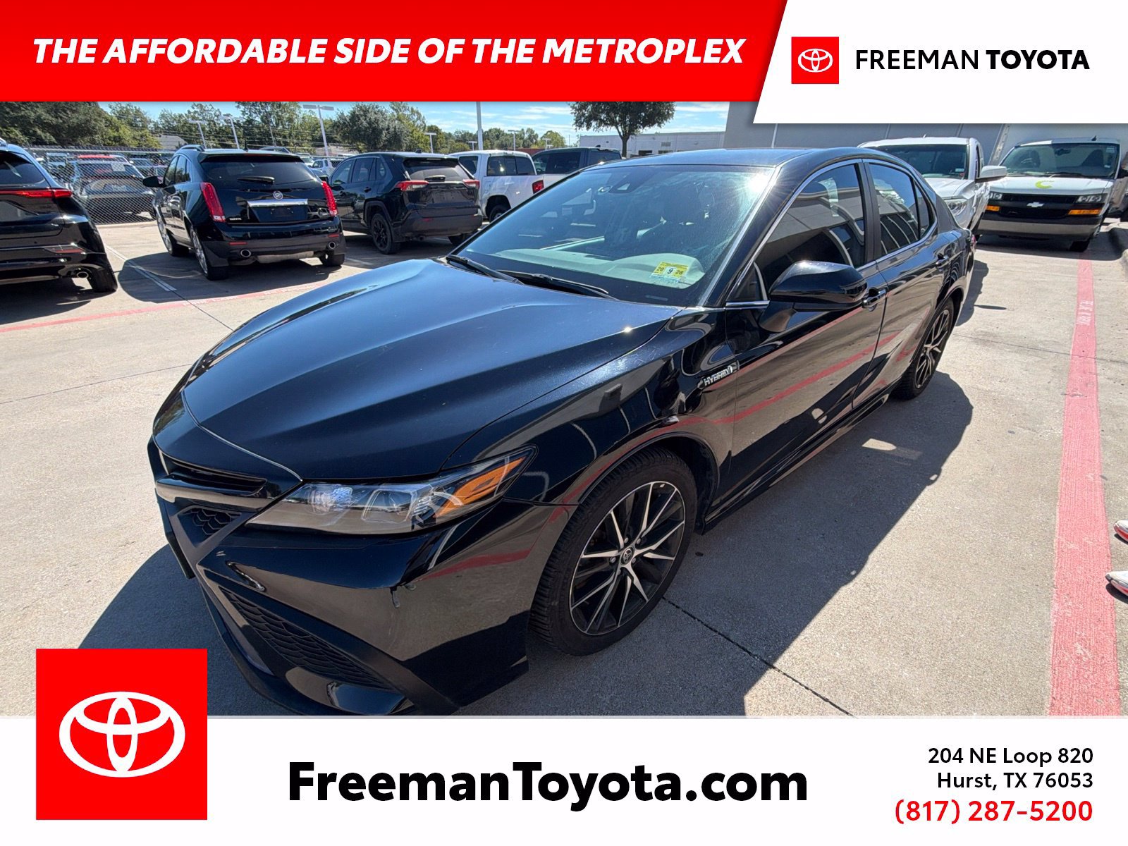 Used 2021 Toyota Camry SE FWD image 1