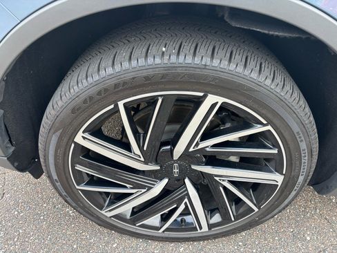 Used 2025 Lincoln Aviator Reserve w/ Equipment Group 201A image 10