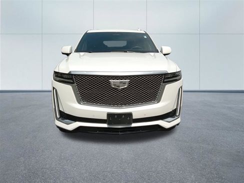 Used 2023 Cadillac Escalade ESV Premium Luxury w/ LPO, Radiant Package AWD/4WD image 5