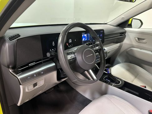 Used 2025 Hyundai Kona SEL FWD image 8