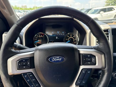 Used 2016 Ford F150 Lariat w/ Equipment Group 502A Luxury AWD/4WD image 10