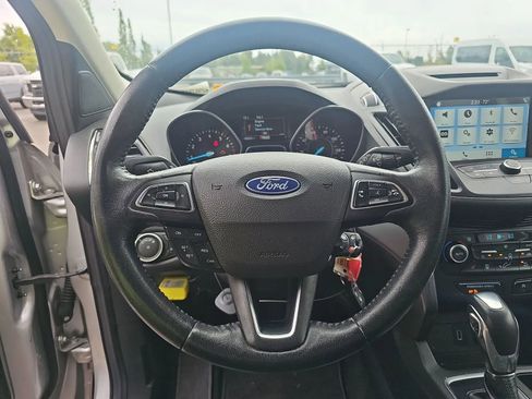Used 2018 Ford Escape SEL image 16