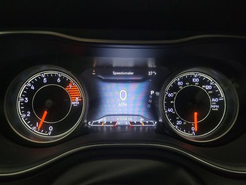 Used 2020 Jeep Cherokee Trailhawk w/ Cold Weather Group image 23