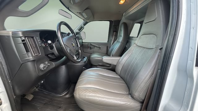 Used 2022 Chevrolet Express 2500 Extended w/ Driver Convenience Package RWD image 20