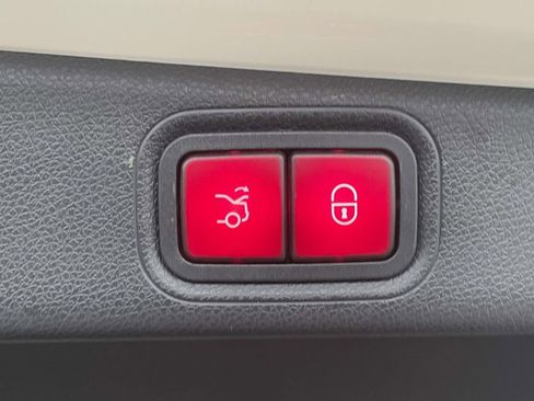 Used 2022 Mercedes-Benz E 350 E 350 image 9