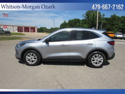 Used 2024 Ford Escape Active w/ Cold Weather Package FWD image 7