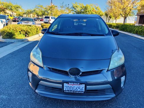 Used 2013 Toyota Prius Plug-In Hybrid image 2